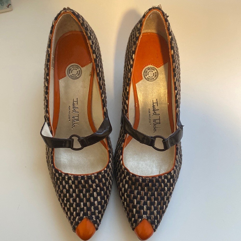 Isabel Toledo heels size 9; low heels less than 2” never worn xcept to try @home